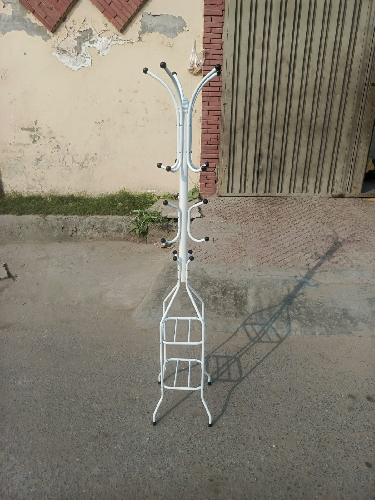 Durable and Space-Saving Design  Metal Coat & Hat Stand with Round Wooden Base – Multi-Purpose Jacket Organizer