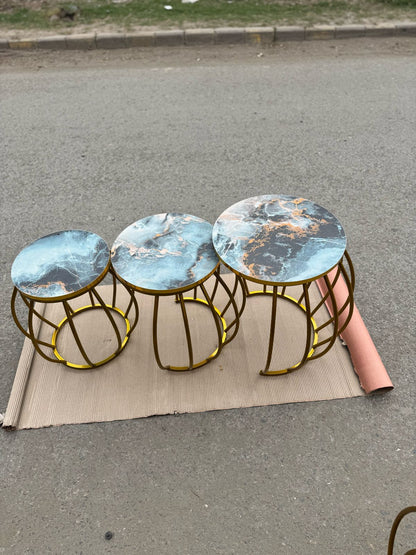 New elegant design 3 pc round nesting table set with wooden marble texture top and metal frame for living room