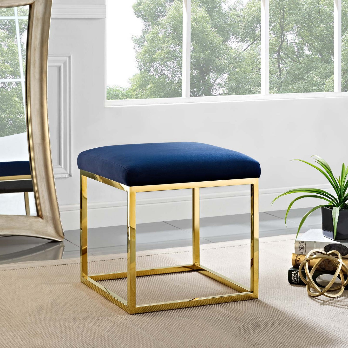 Saqure Stool Golden Fram For Living Room Décor