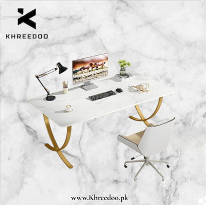 Computer desk features a durable top, stable structure, and modern minimalist design that fits perfectly in offices, study areas, and home setups.