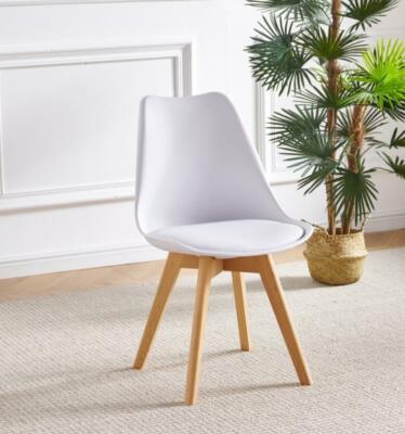 Modern Tulip Dining Chairs minimal design and soft cushioned seat it fits perfectly in dining areas, study corners, cafés, or modern living rooms
